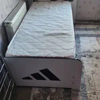 تخت خواب نوجوان