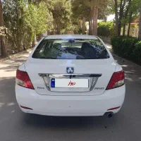 اریواوتومات مدل۹۴|خودرو سواری و وانت|اصفهان, شهرک کاوه|دیوار
