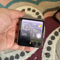 سامسونگ Galaxy Z Flip5 با حافظهٔ ۲۵۶ گیگابایت|موبایل|تهران, چیتگر|دیوار