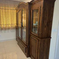 بوفه عزلتی ساخته شده از چوب راس روسیه ، ۶ تیکه.|بوفه، ویترین، کنسول|تهران, اکباتان|دیوار