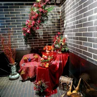 گل آرایی.ماشین عروس. شب یلدا.چیدمان جهیزیه عروس