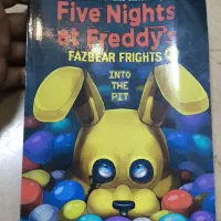 کتاب Fazbear frights 1 داخل حفره into the pit