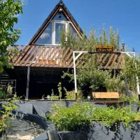 کلبه سوئیسی سولار رزرو  تماس