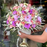 دسته گل ' باکس گل ' کیک و گل تولد