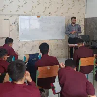 تدریس معلم ریاضی فیزیک متوسطه دانشگاه و رشته عمران