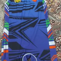 دوبنده کشتی و کفش کشتی و تیشرت کشتی