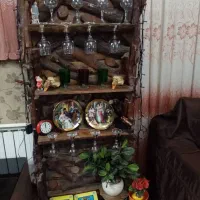 ویترین  کلاسیک  و یک جاکفشی جدا و نمای چوب روی سقف|بوفه، ویترین، کنسول|کرج, مطهری|دیوار