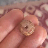 مهره باستانی