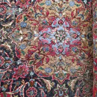 فرش پشمی کاشمری بید خورده