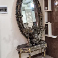 آیینه و شمعدان
