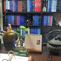 همکار آقا جوان آشنا به کامپیوتر