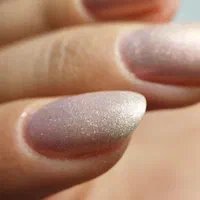 کاشت ناخن|خدمات آرایشگری و زیبایی|شیراز, شریف‌آباد|دیوار
