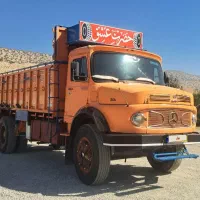 کامیون بنز باری تک جزیی رنگ دارد