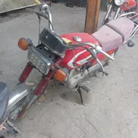سوزوکی 100 مدل 80 سند دار