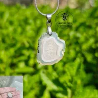 گردنبند و دستبند سنگ های طبیعی ، کار دست