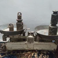 ترازو قدیمی
