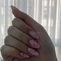 میز ناخن و صندلی همه لاینها اجاره داده میشود