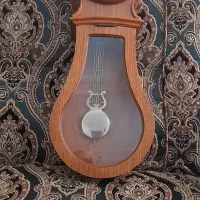 ساعت دیواری چوبی