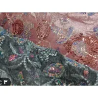 سه قواره پارچه مخمل