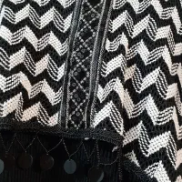 لباس|لباس|تهران, درختی|دیوار