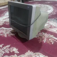 ممنون از دیوار