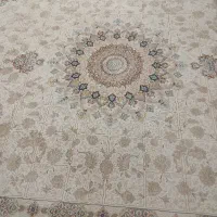 فرش ۱۲ متری کرم