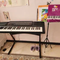 کیبورد کاسیو بهمراه پایه نُت فلزی