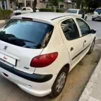 پژو 206 اتوماتیک سفید مدل 90