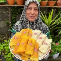 شیرینی رشته خوشکاراصیل گیلان زمین(ساده و زعفرانی)