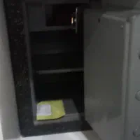 گاوصندوق ۳۰۰ کیلویی|ابزارآلات|برخوار, |دیوار