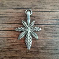 مدال نقره طرح برگ