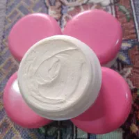 کرم صورت موجود هست|آرایشی، بهداشتی، درمانی|میناب, |دیوار