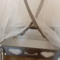 گهواره تمیز و نو|تخت و صندلی بچه|قم, ولیعصر|دیوار