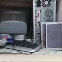 فروش یک دستگاه کامپیوتر قدیمی با جزئیات