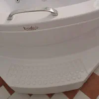 جکوزی برند باداب مثلثی|لوازم حمام|یزد, |دیوار