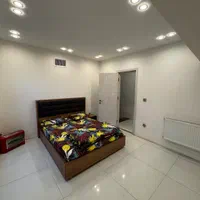 عمارت لوکس مرمر میزبان شما|اجارهٔ کوتاه‌مدت ویلا و باغ|تهران, دریاچه شهدای خلیج فارس|دیوار