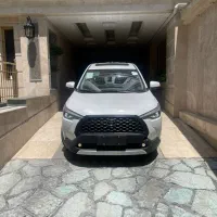 تویوتا کرولا کراس هیبرید فول