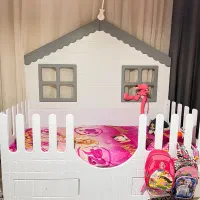 تخت کلبه ای کودک