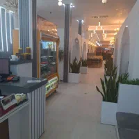 استخدام گارسون برای کاردررستوران یملی یمکلر