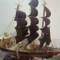 کشتی چوبی دست ساز بزرگ حراج کردم