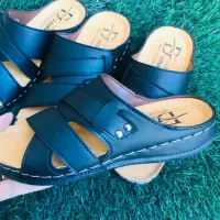 دمپایی پسرانه کوچک