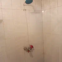 منزل اجاره ای|اجارهٔ خانه و ویلا|قم, دروازه چوبی|دیوار