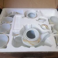 سرویس عصرانه خوری، کاملانو