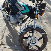 موتور سیکلت ۲۰۰ پرواز