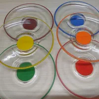 نعلبکی رنگی وبشقاب چینی وشکلات خوری