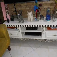 میز زیر تلوزیون