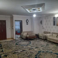 آپارتمان 85متری تمیز و مرتب