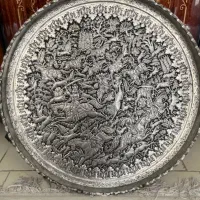 تعدادی صنایع دستی انتیک عتیق علم نقره کوب