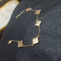 دستبند ونکلیف|جواهرات|دوگنبدان, |دیوار