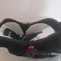 کریر و تخت خواب نوزاد و کالسکه